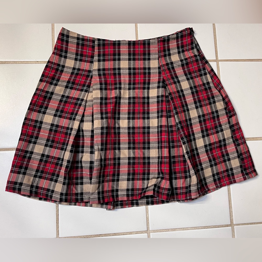 URBAN RENUAL URBAN OUTFITTERS plaid pleated skirt size small mini - Picture 1 of 4